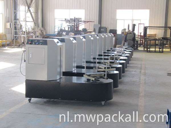 Gebruik van pre-stretchfolieverpakkingsmachines voor het verpakken van bagage op de luchthaven;